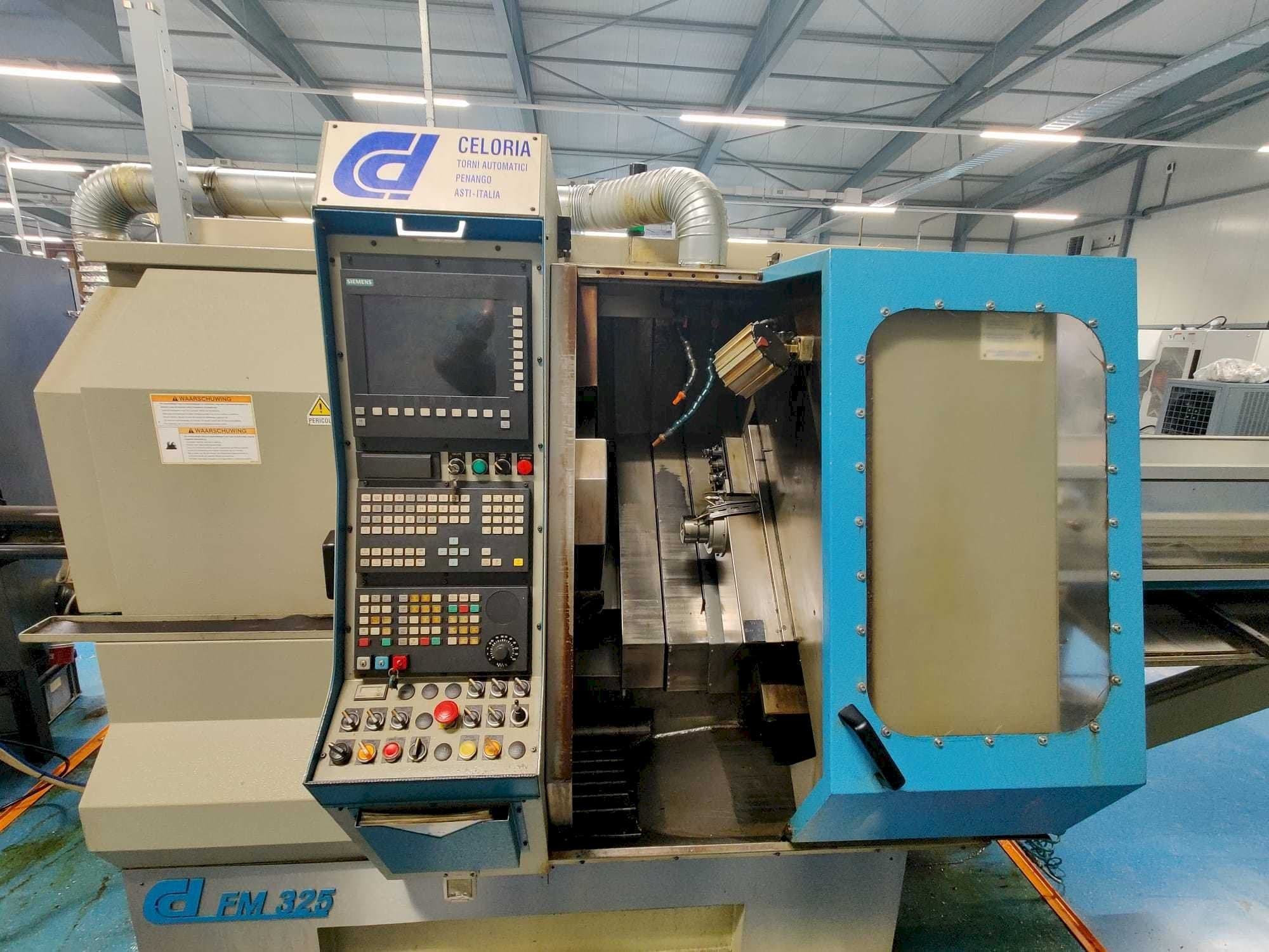 Front view of Celoria CD/FM 325  machine