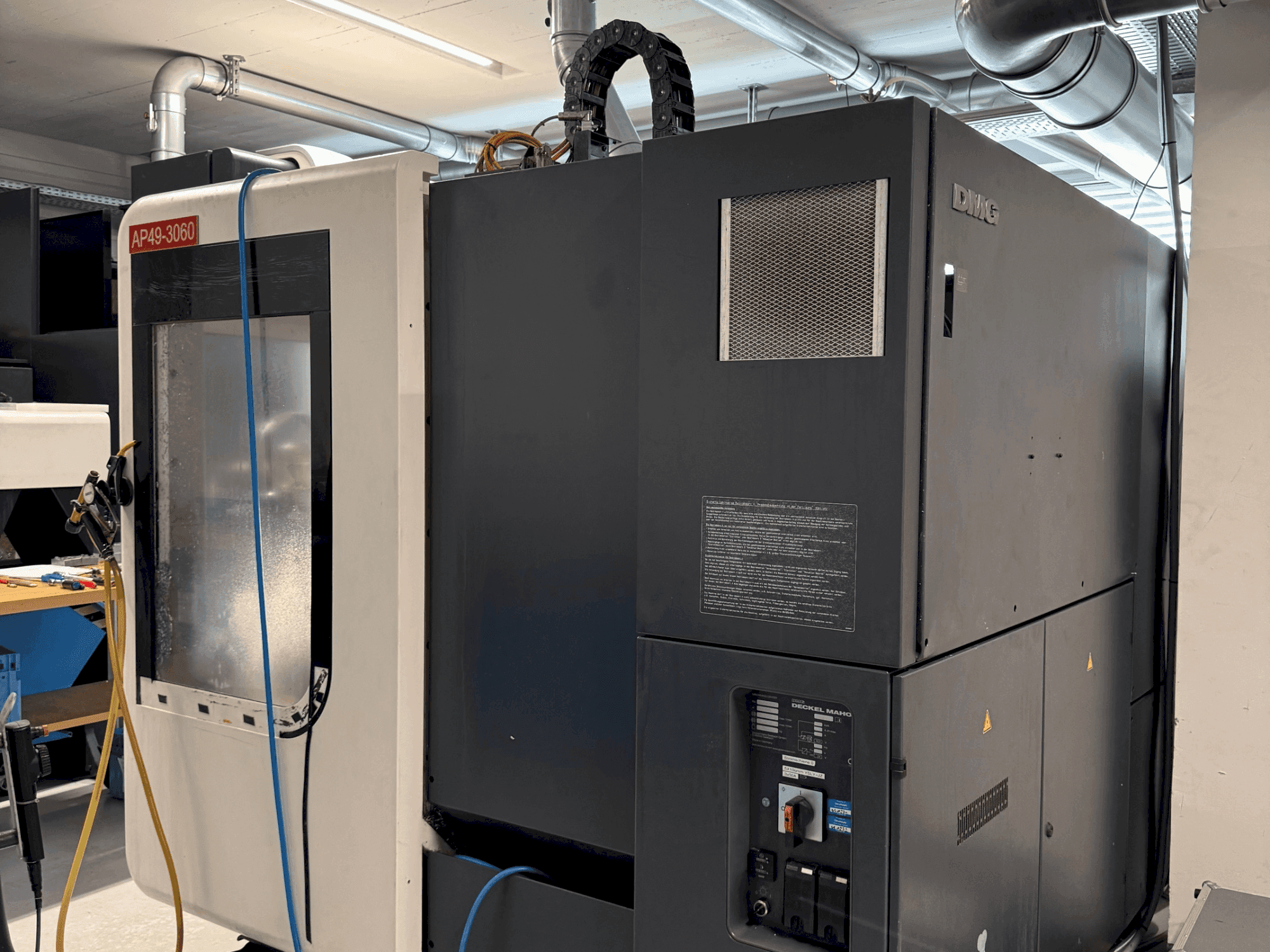 Front view of DMG DECKEL MAHO DMU 70 Evolution linear  machine