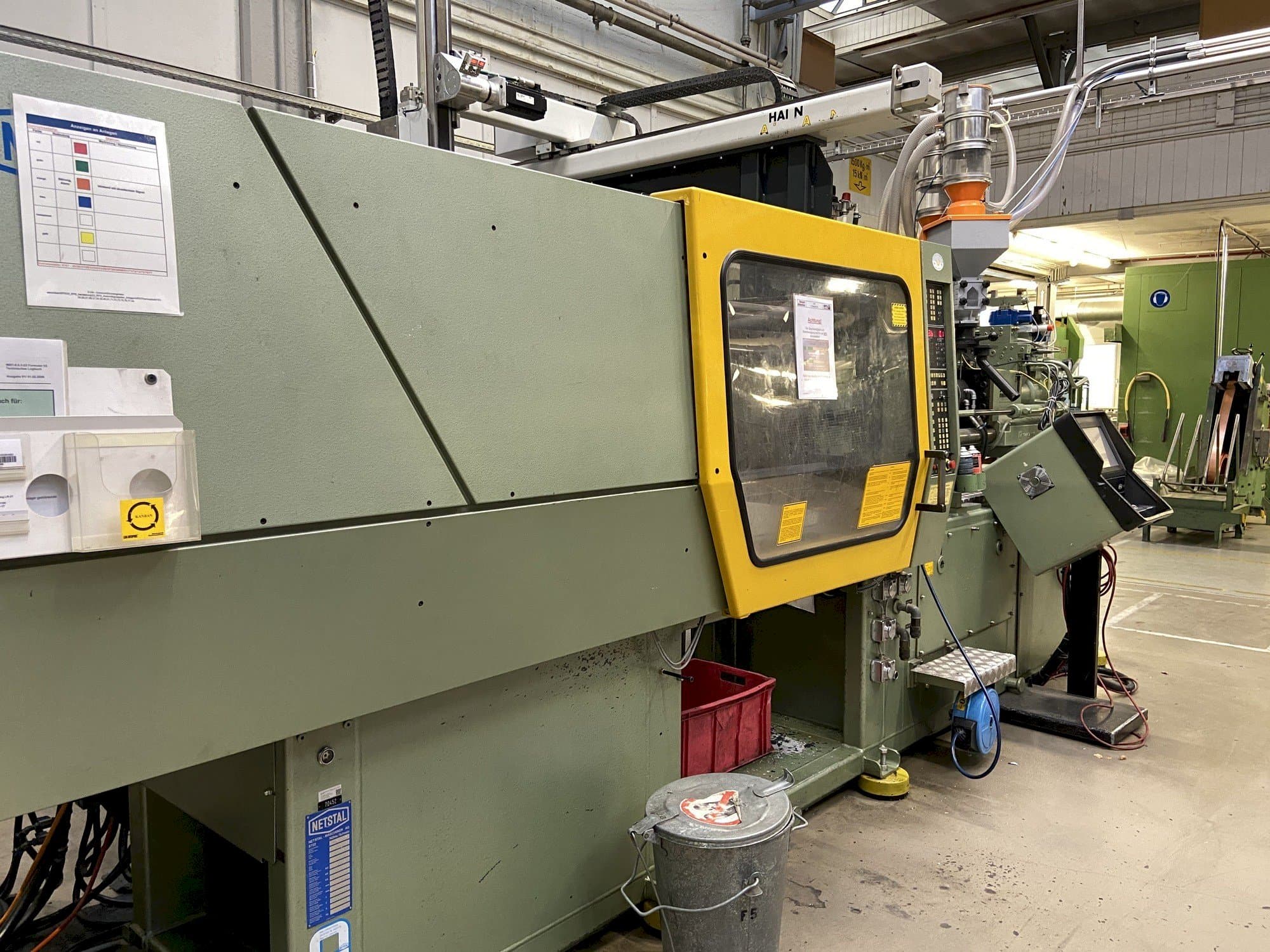 Front view of Netstal Synergy 1500K/460 machine