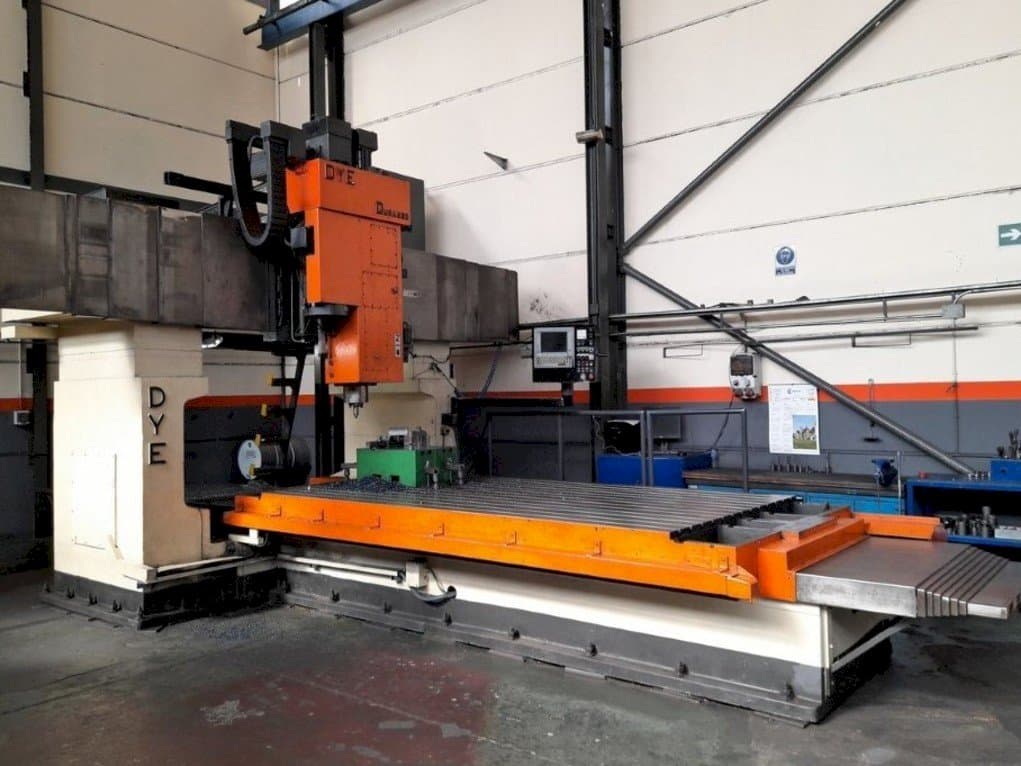 Front view of DYE FB-3600 machine