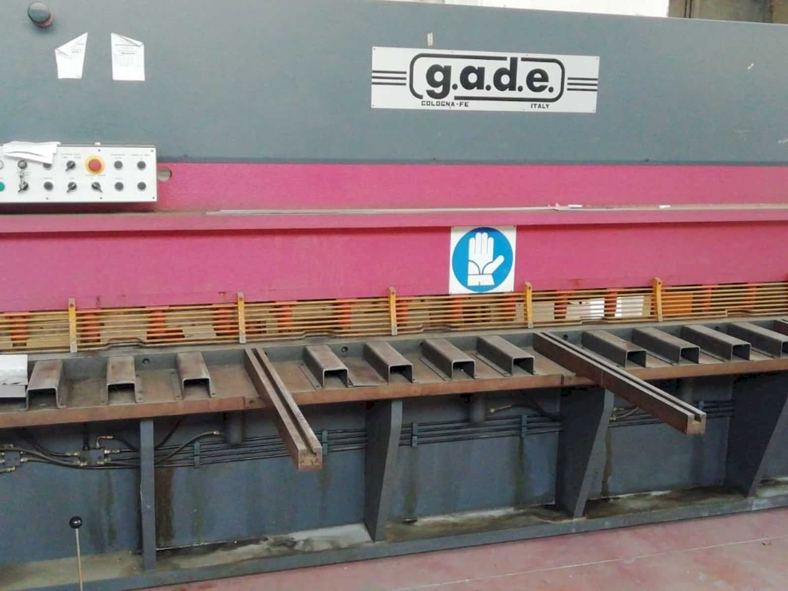 Front view of Gade CO - 40 / 4 machine