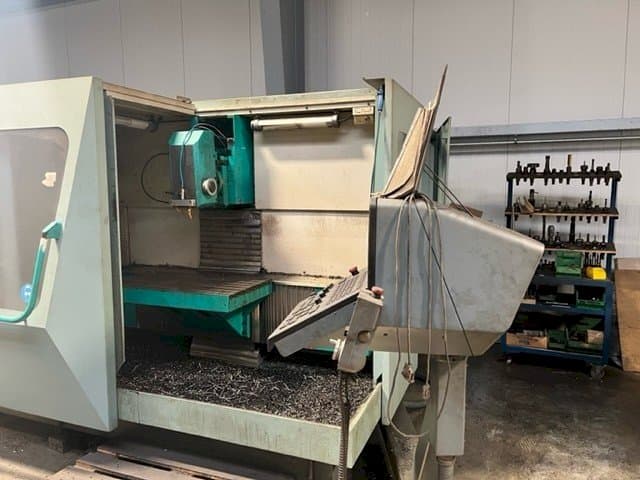 Front view of DECKEL FP 4-60 machine