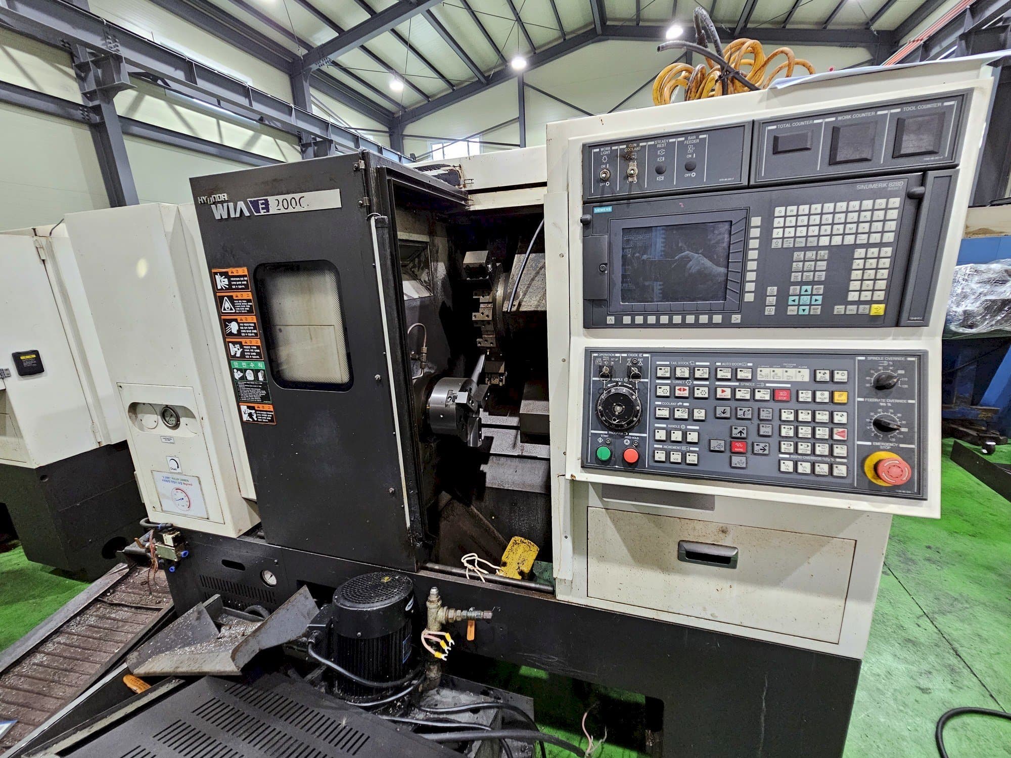 Front view of Hyundai Wia E200C machine