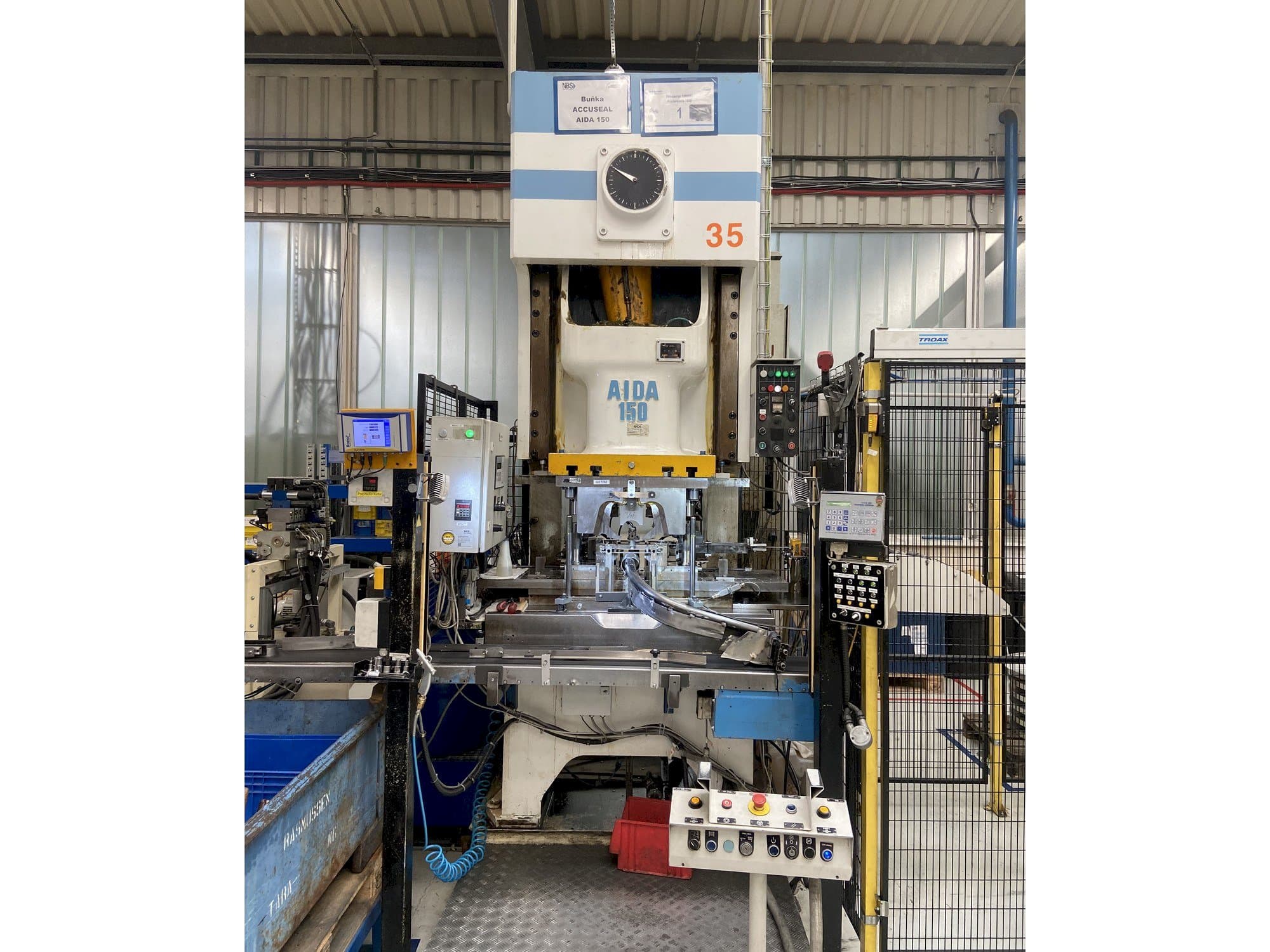 Front view of AIDA NC1-150(2) (1996) machine