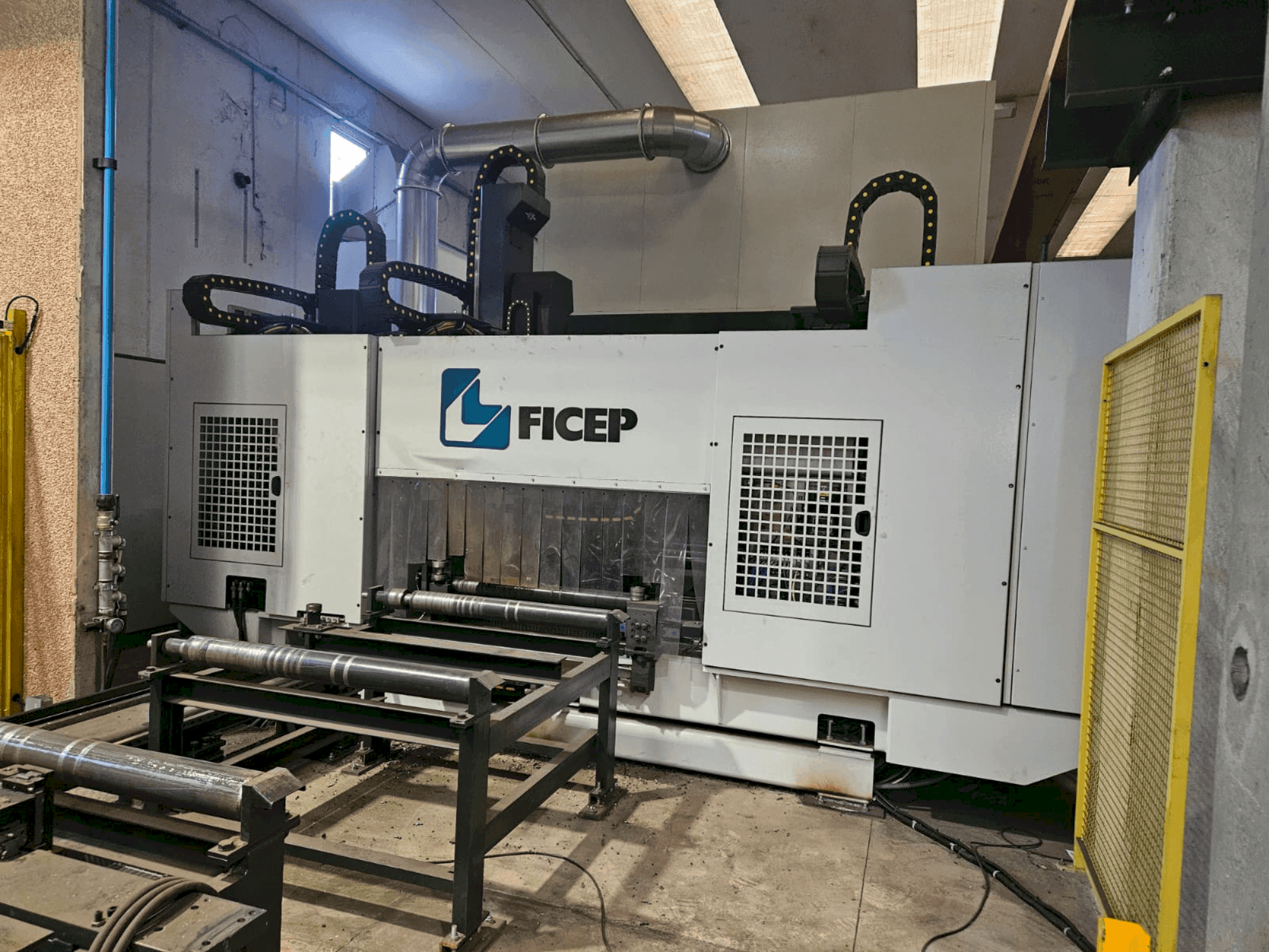 Front view of FICEP VALIANT 1004 VLFRC machine