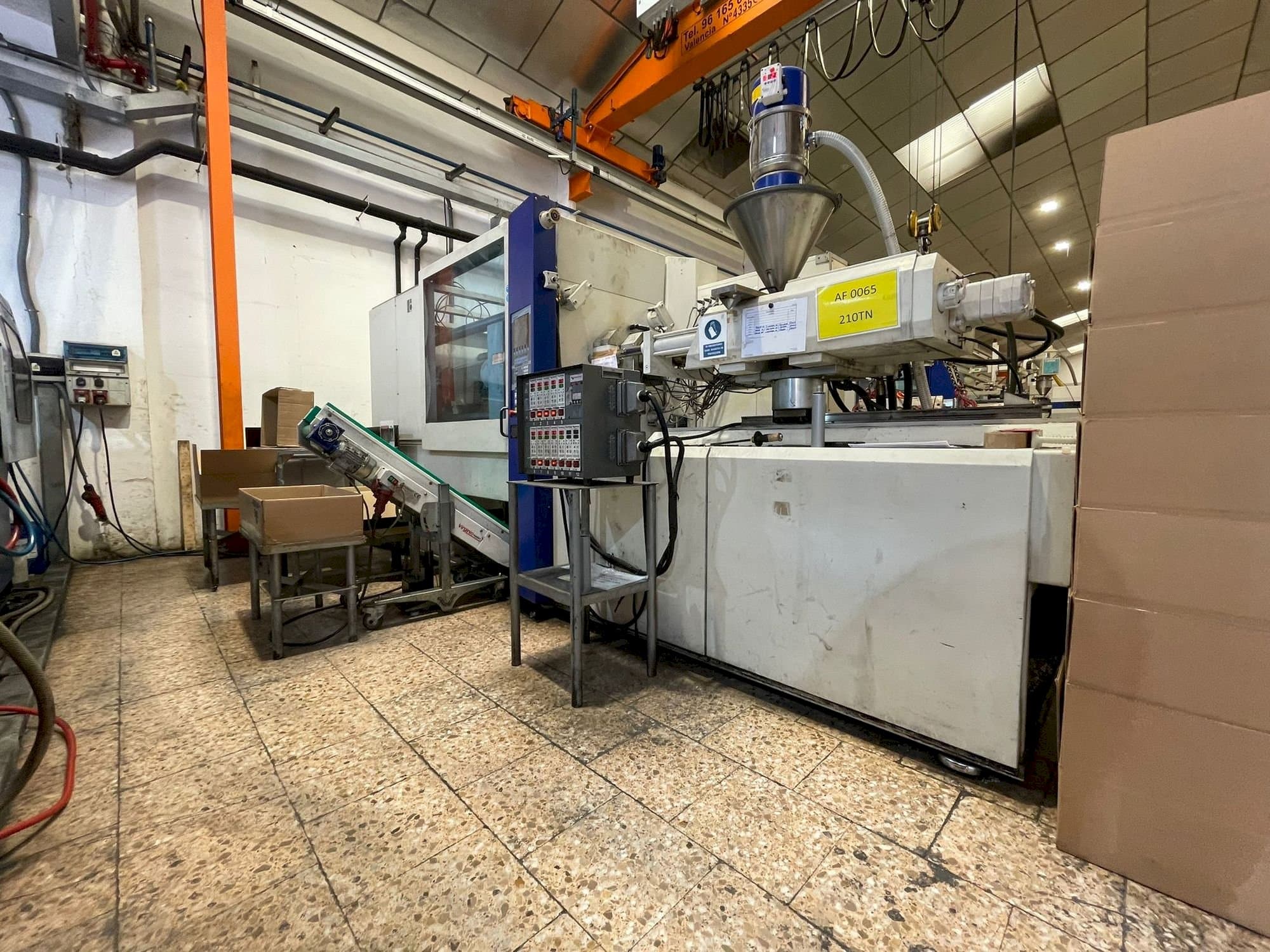 Right side view of Battenfeld HM 210/1000 S machine