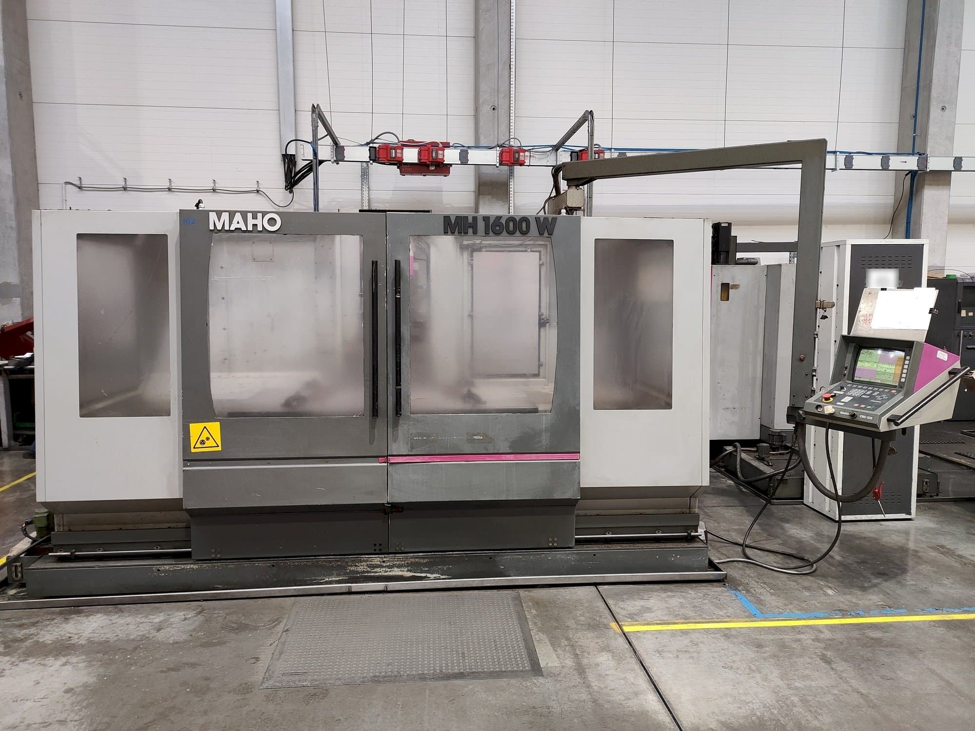 Front view of Maho MH 1600 W machine