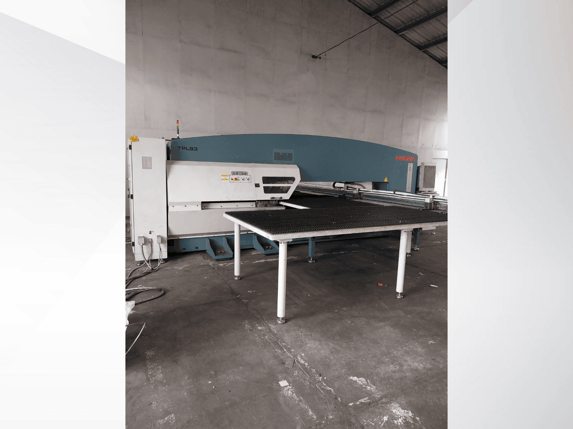 Front view of Durma TPL93  machine