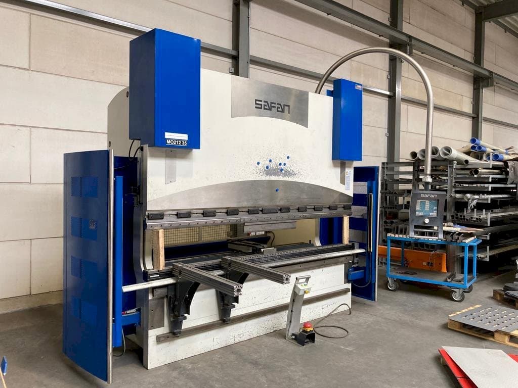 Front view of Safan CNCL-K 170-3100 TS 2  machine