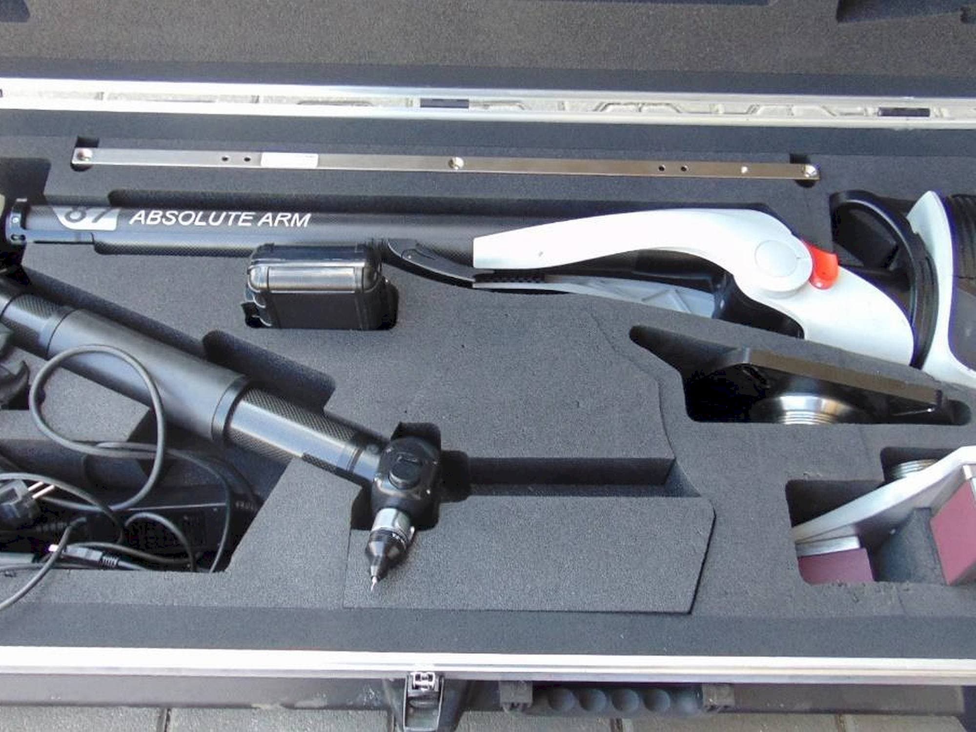 Front view of Hexagon RA8 V1 machine