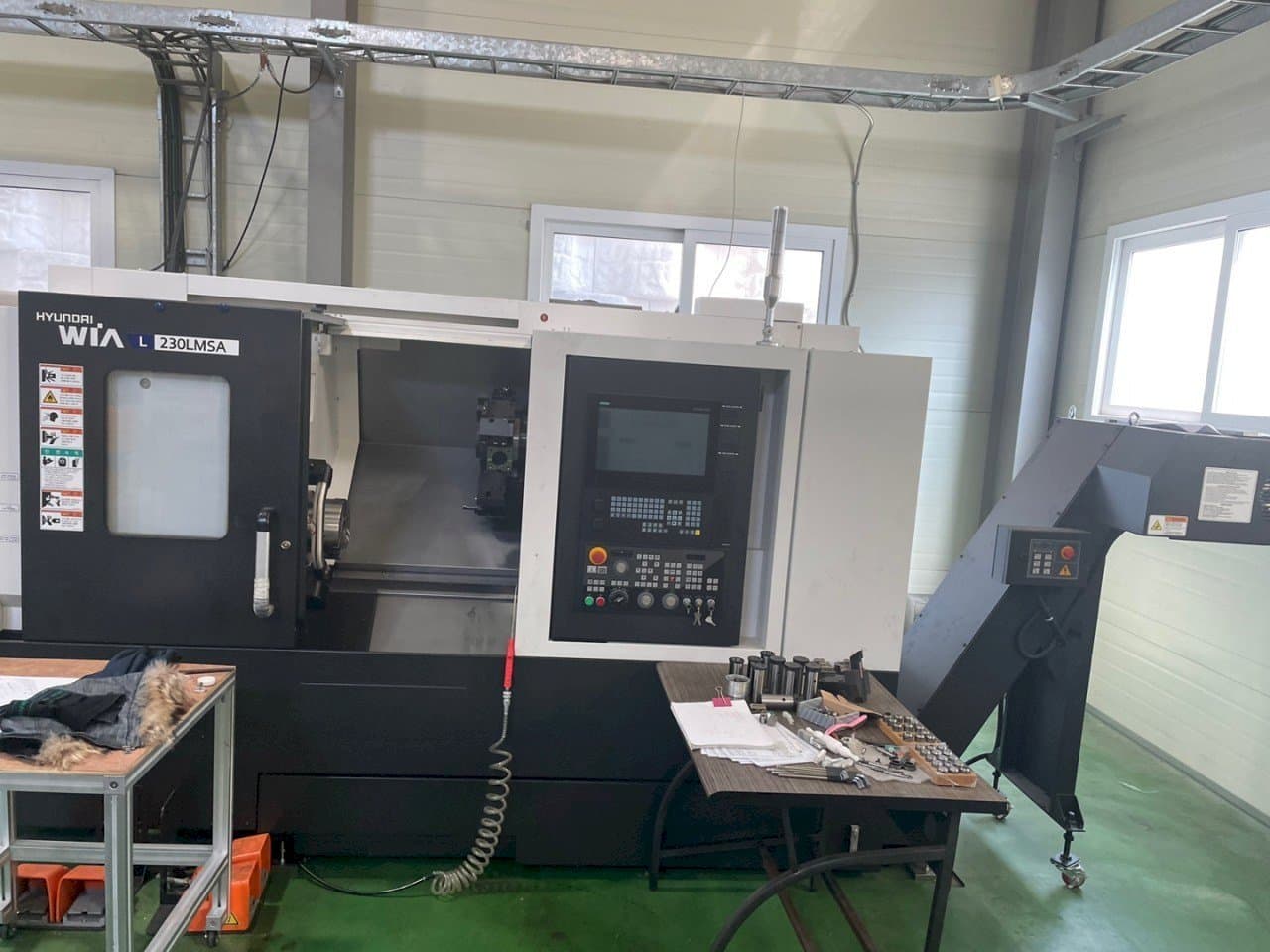 Front view of Hyundai Wia L 230LMSA machine