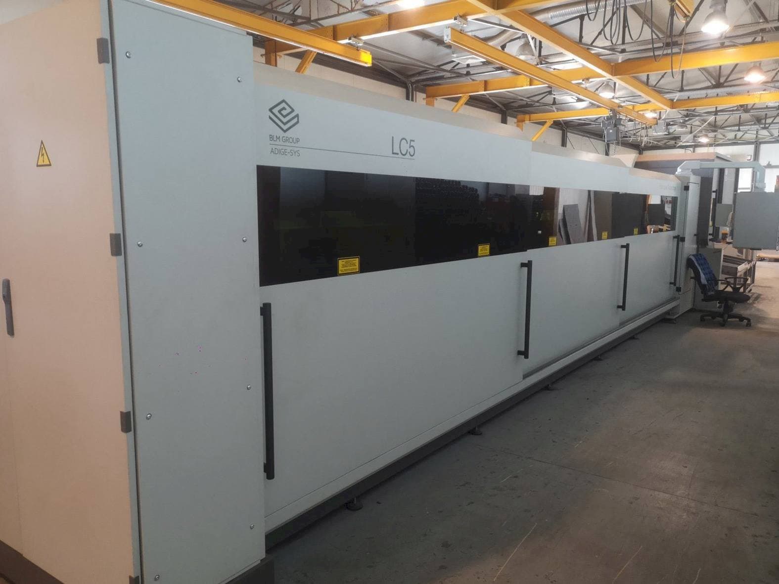 Left side view of BLM LC5 machine