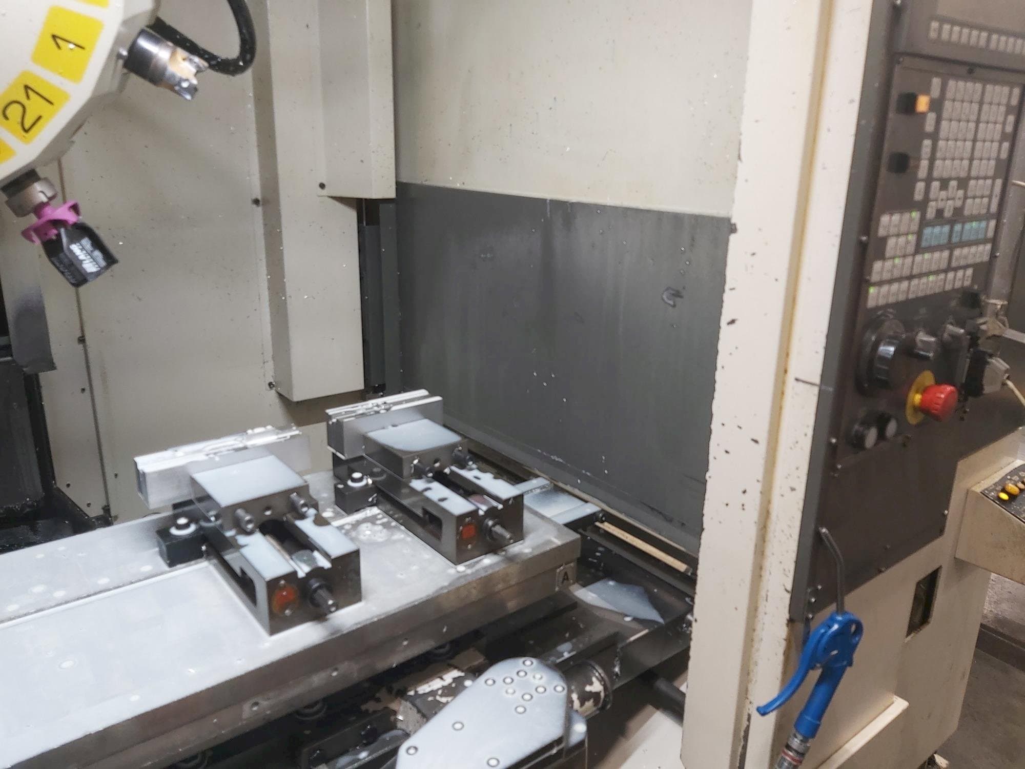 Front view of FANUC Robodrill Alpha T21iE machine