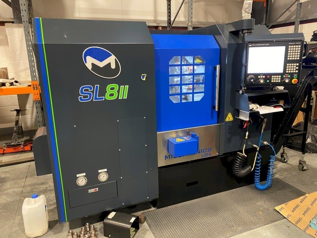 Front view of MILLTRONICS SL8-II machine
