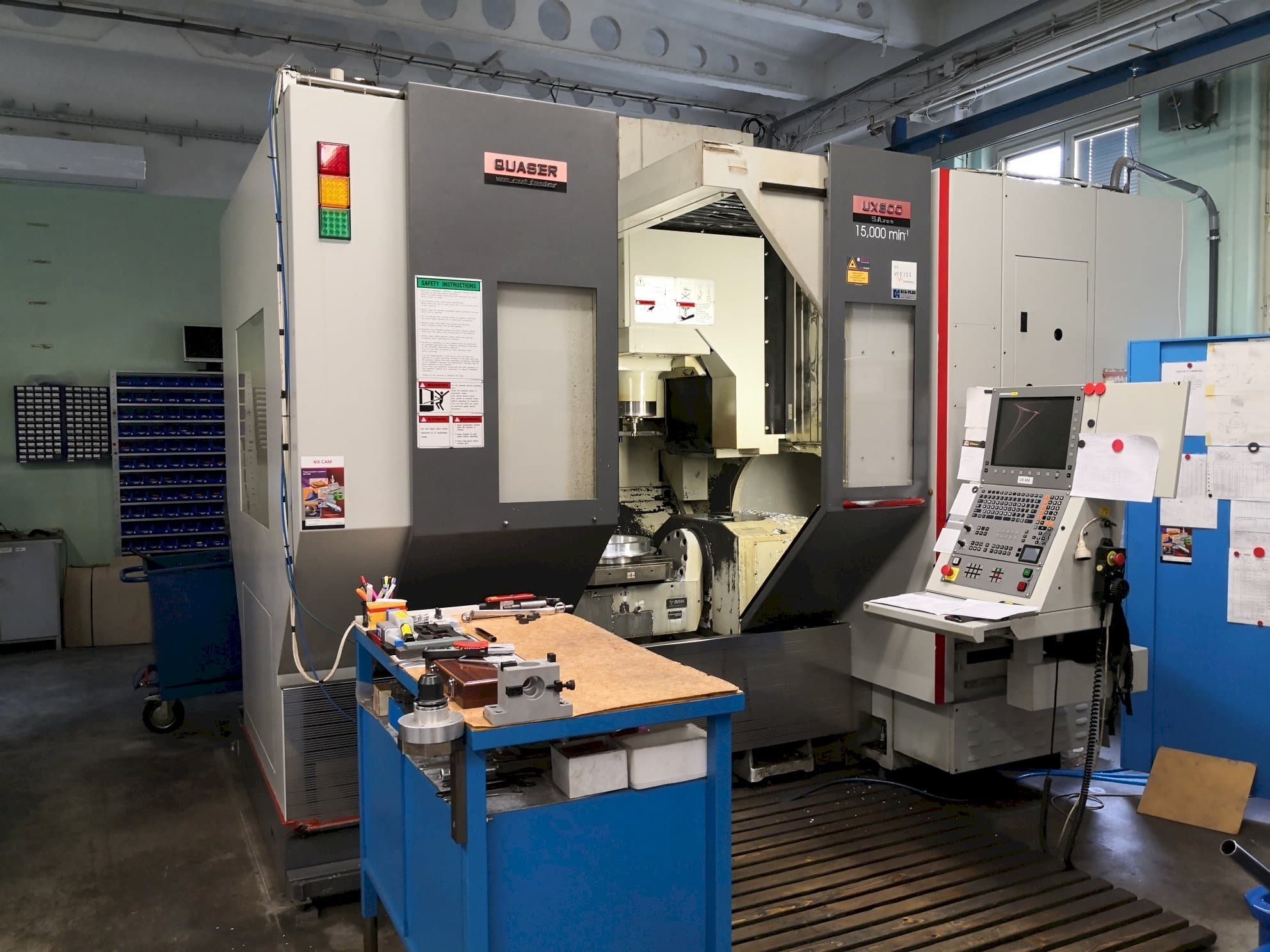 Front view of Quaser UX-600 machine