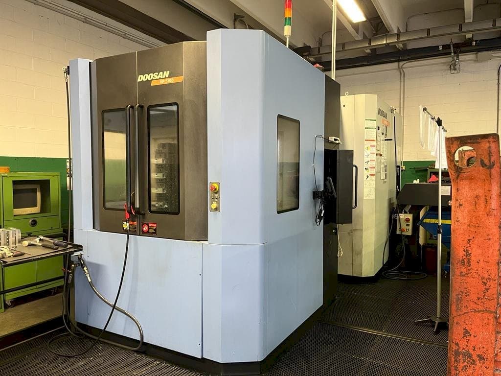 Left side view of Doosan HP5100 machine