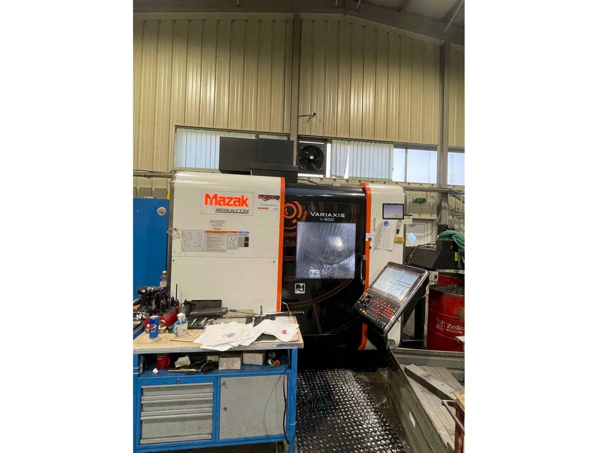 Front view of Mazak Variaxis i-500 machine