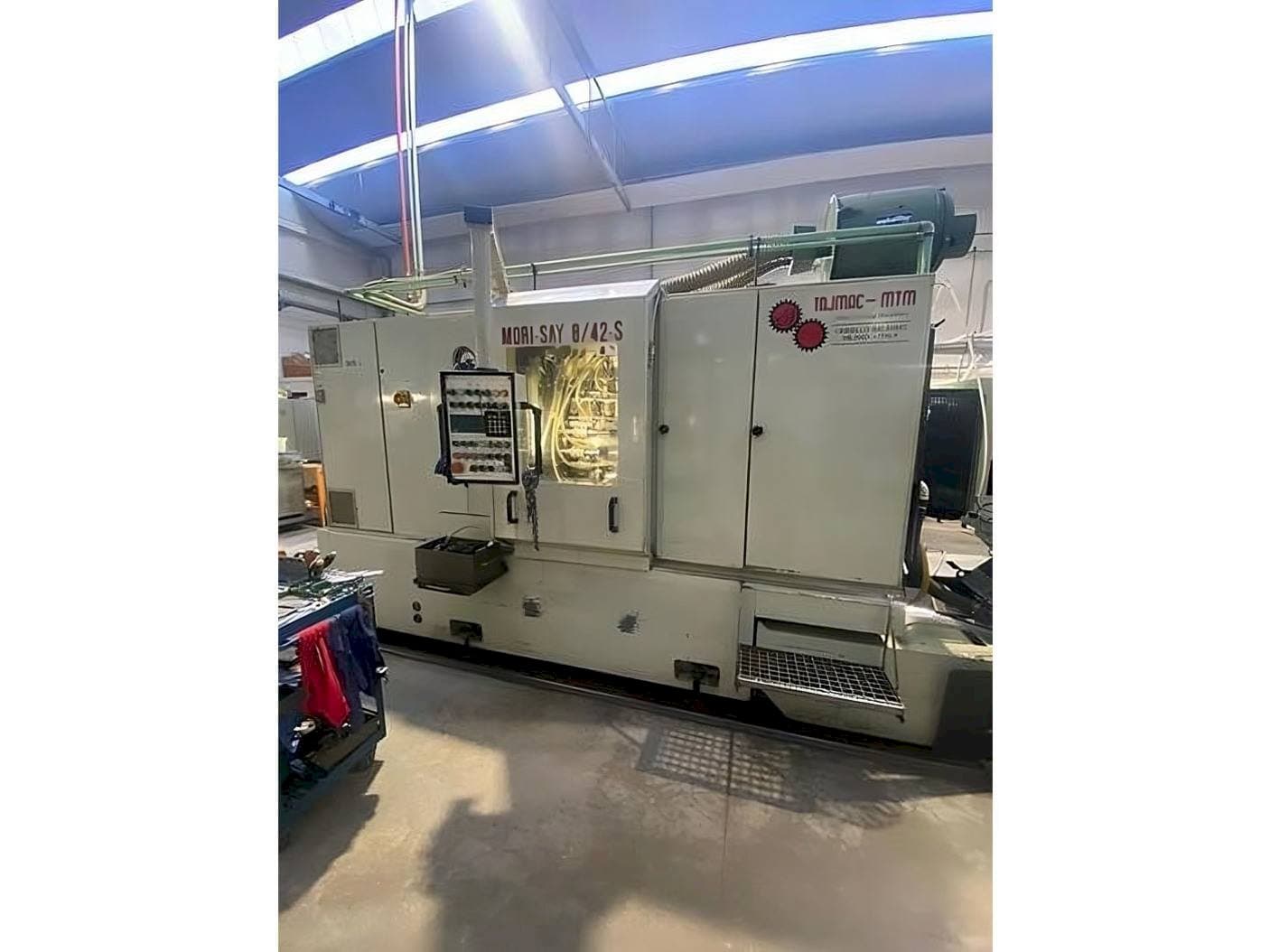 Front view of MORI SAY 8/42-S machine