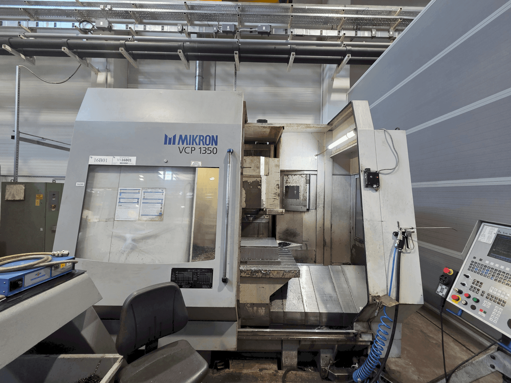 Front view of MIKRON VCP 1350 machine