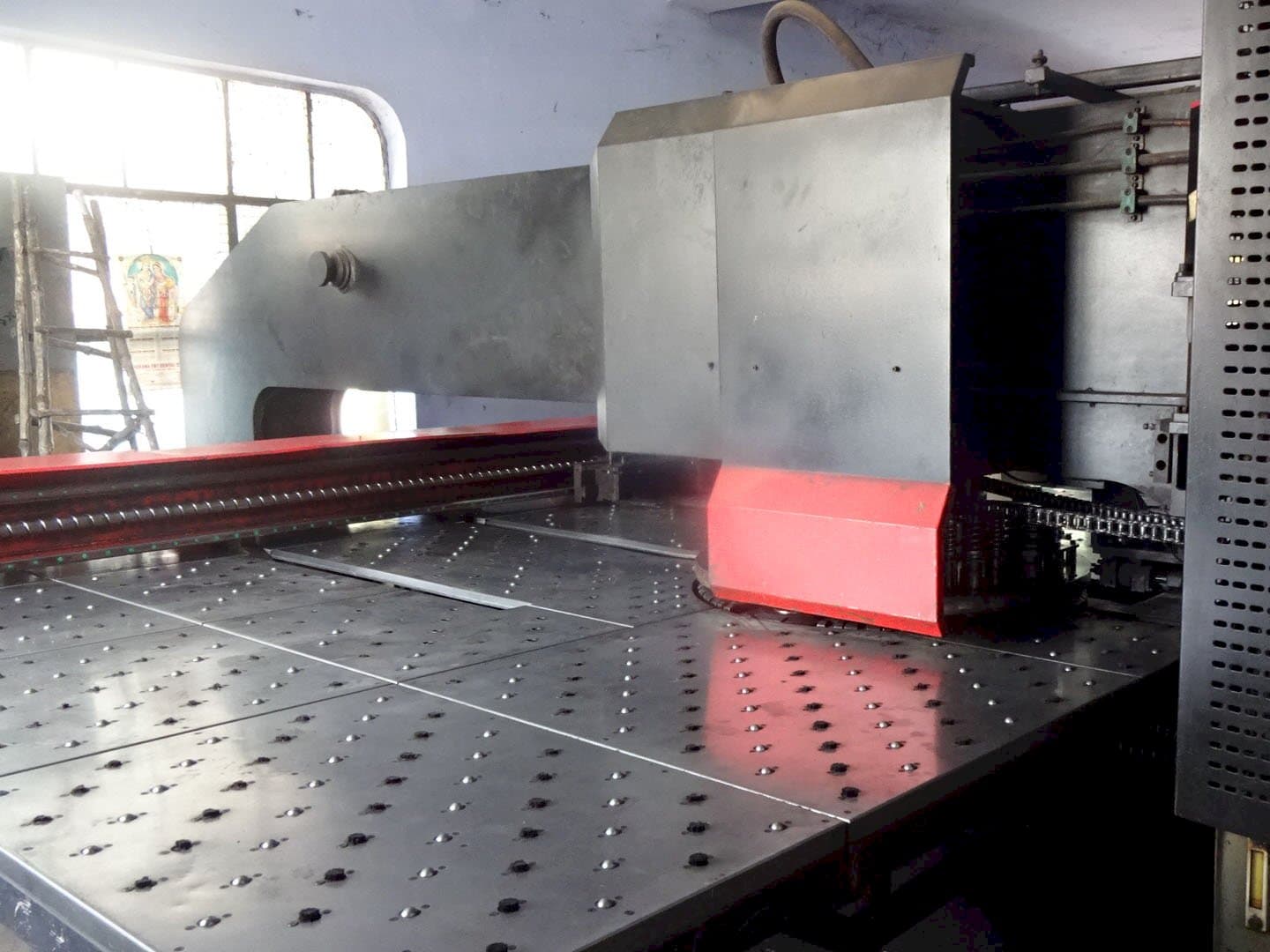 Working room of Yangli MP 10-30 Machine