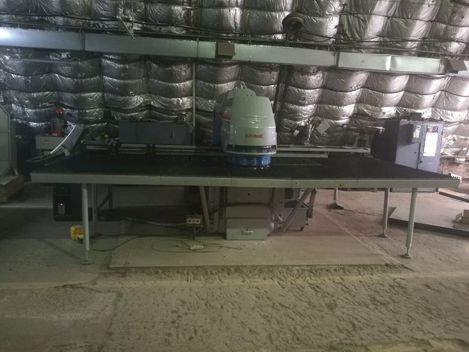 Front view of Euromac STX Flex 12 machine