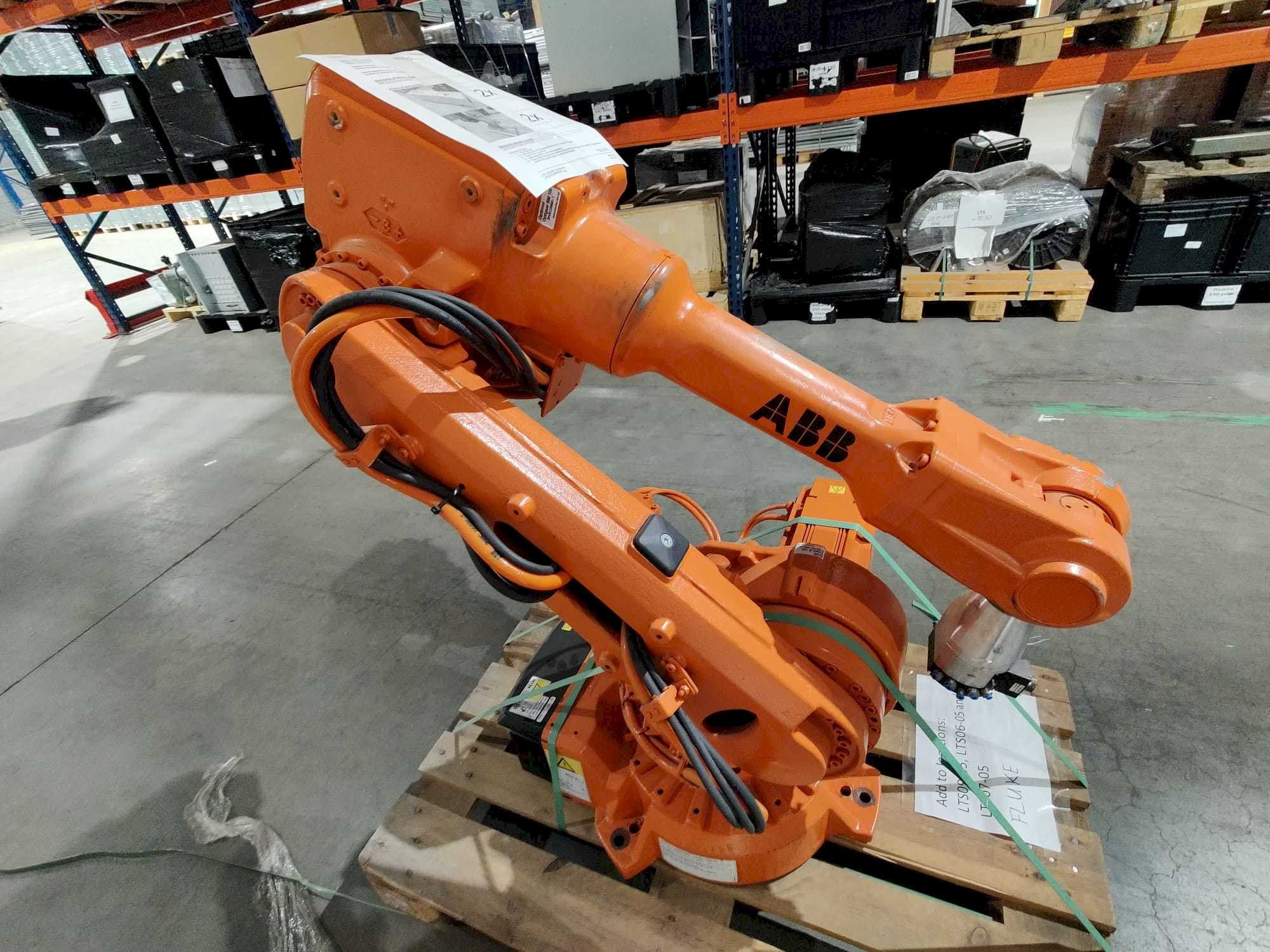 Front view of ABB IRB 2600 M2004  machine