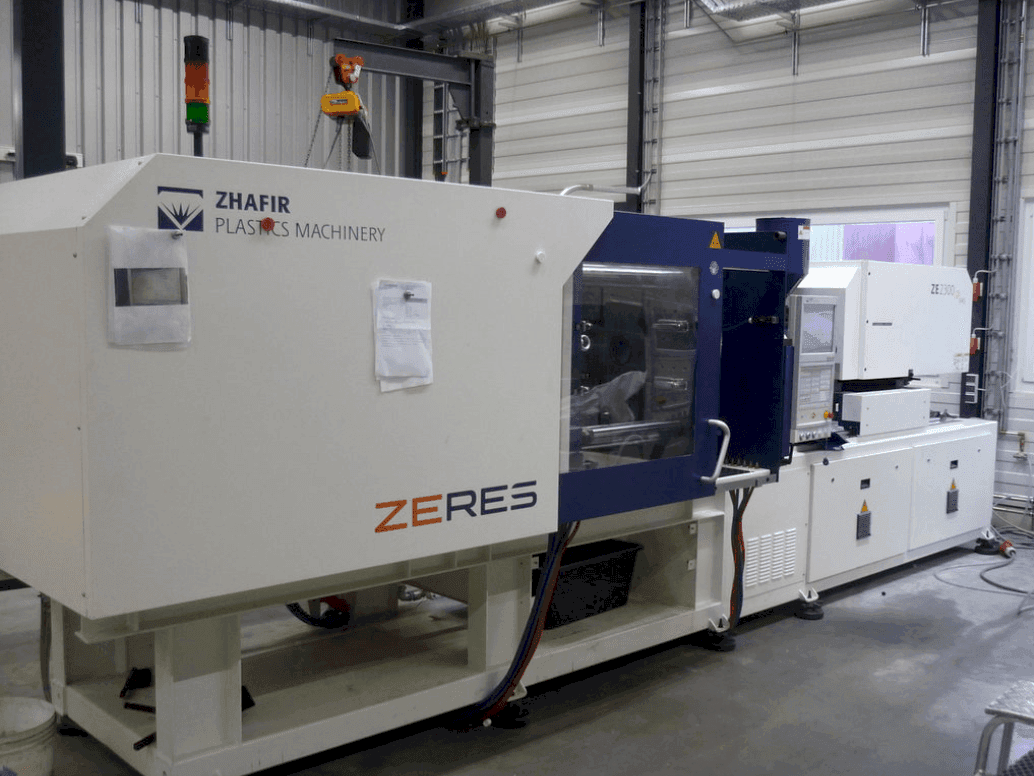 Front view of ZHAFIR ZERES 2300 Haitian machine