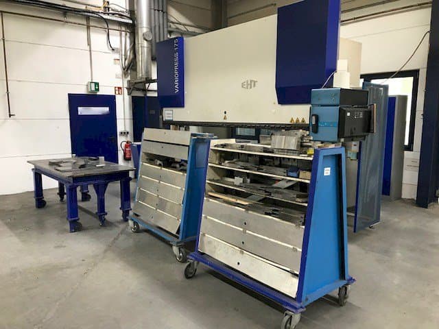Front view of EHT VARIOPRESS 175-4050 machine