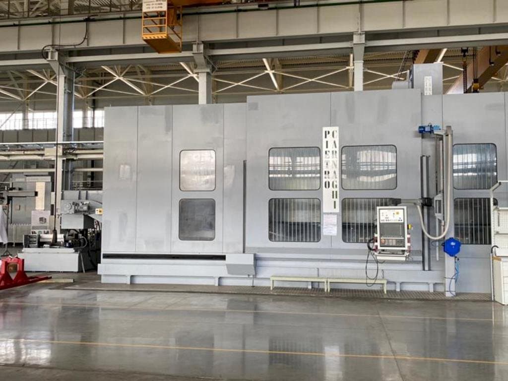 Front view of PIETRO CARNAGHI AC 32TM 2800 machine