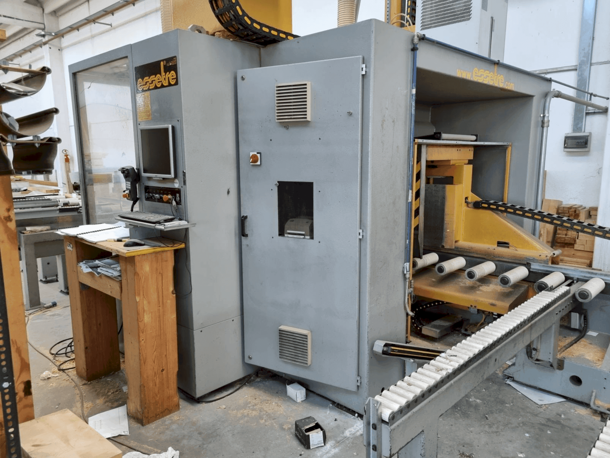 Front view of ESSETRE TECHNO  machine