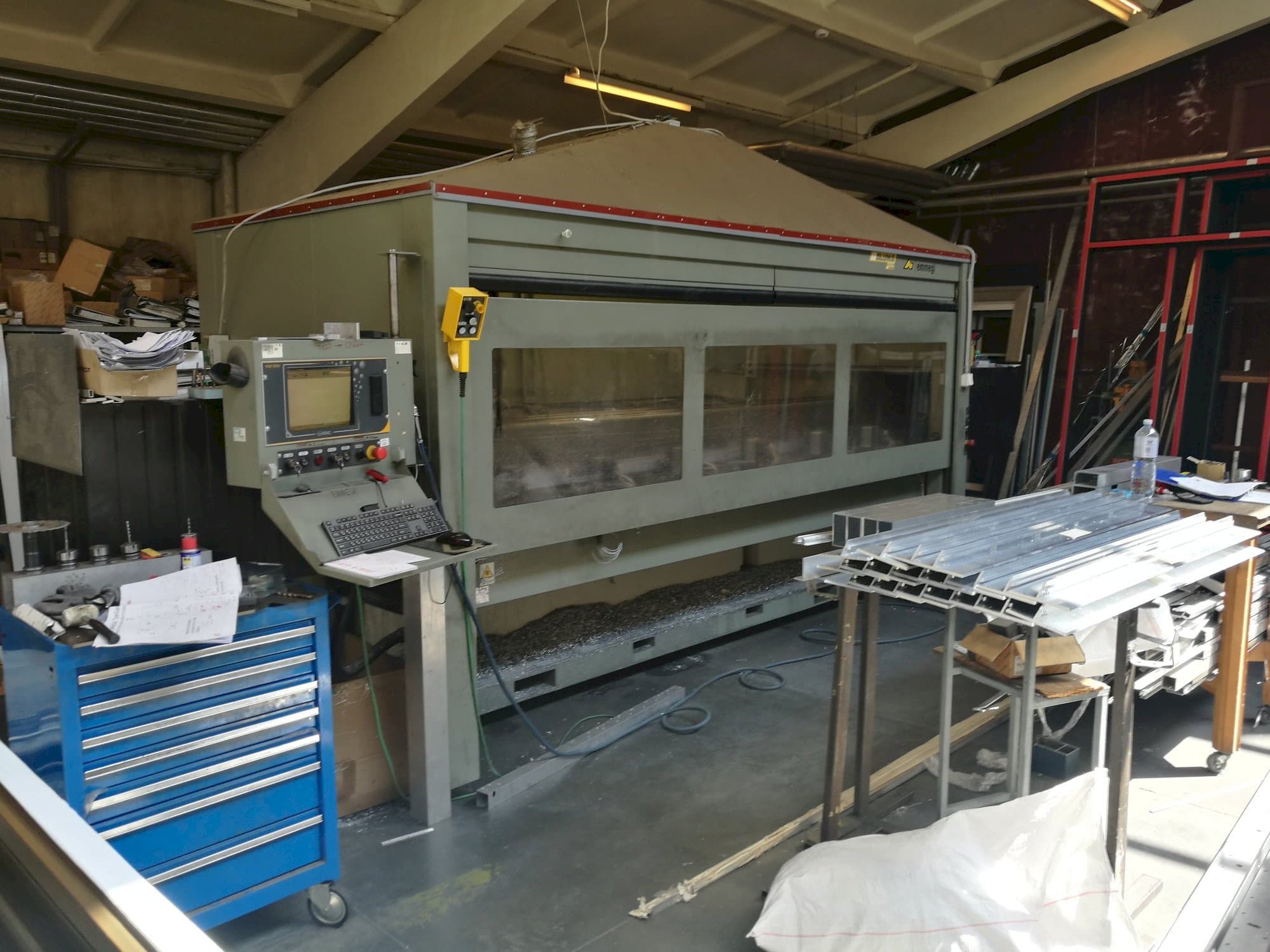 Front view of Aluma Phantomatic T4 A  machine