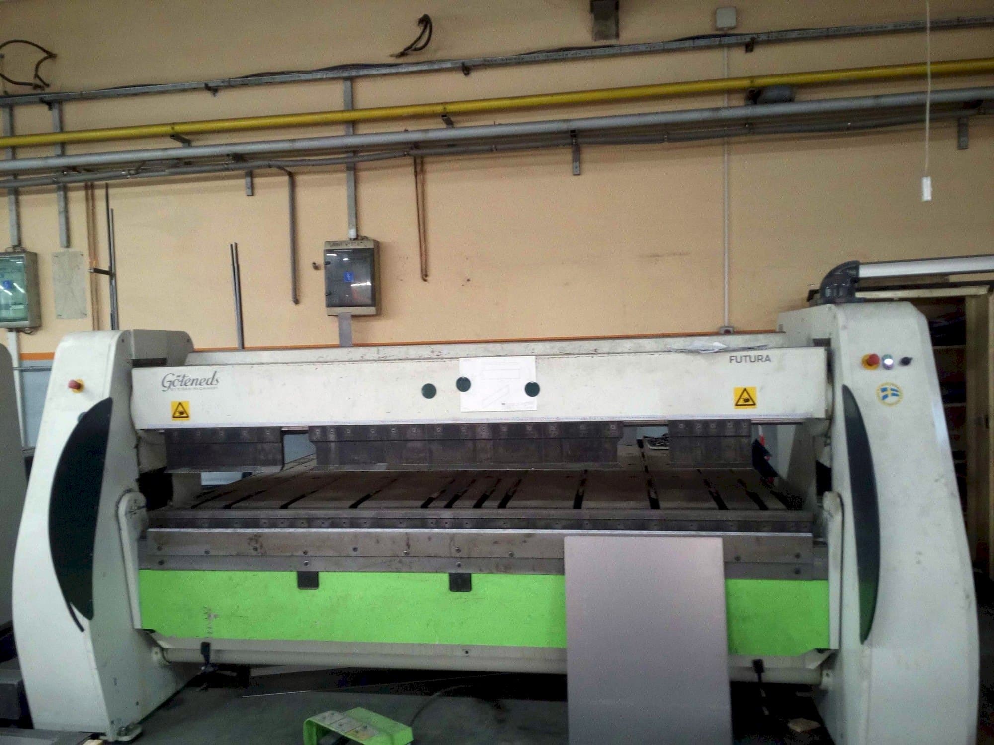 Front view of CIDAN Futura 25 machine