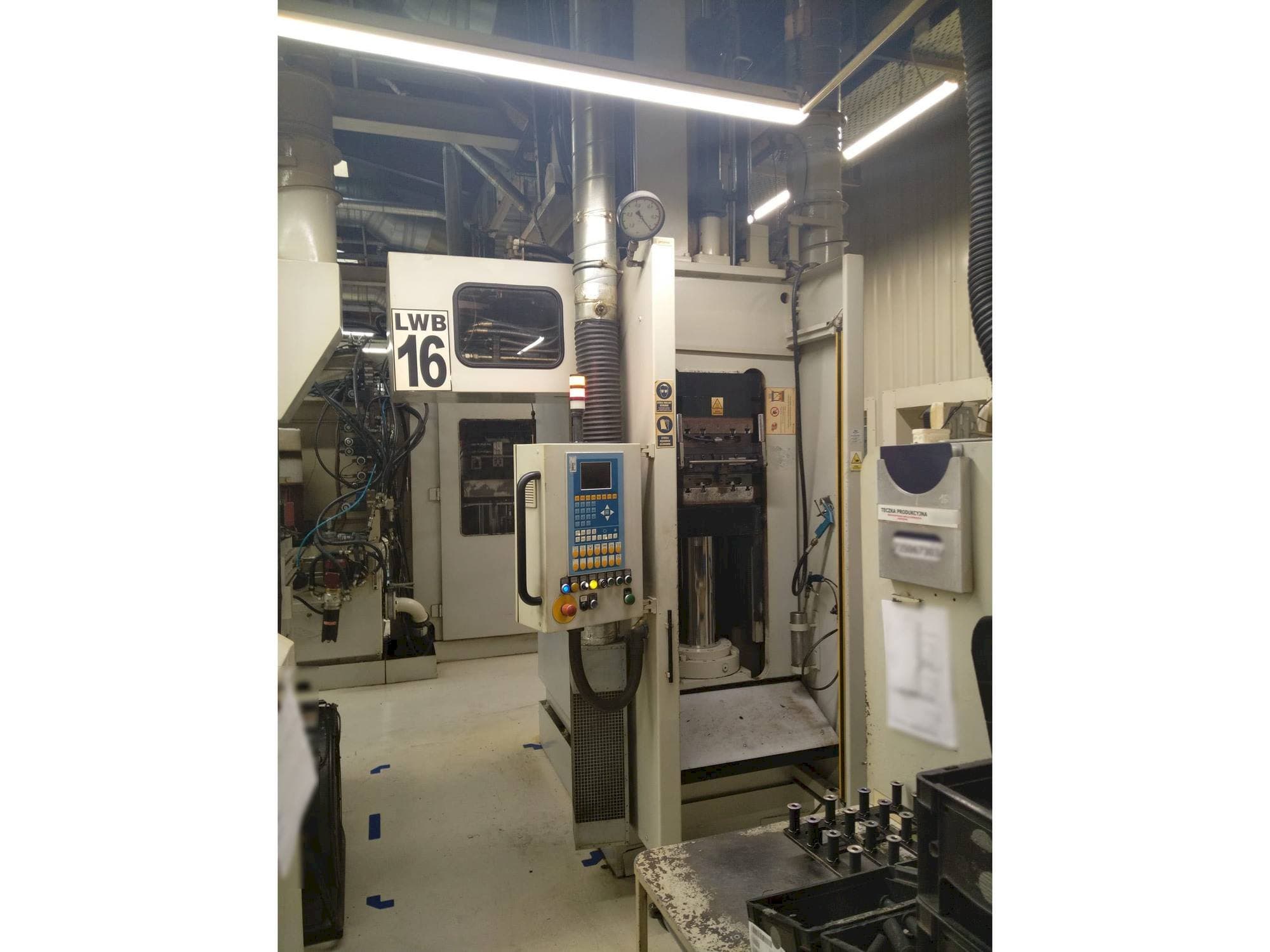 Front view of LWB STEINL VRE 1100/1000 machine