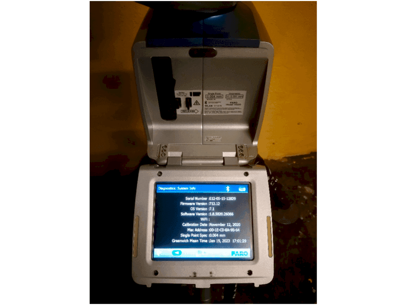 Front view of Faro EDGE Measuring arm machine