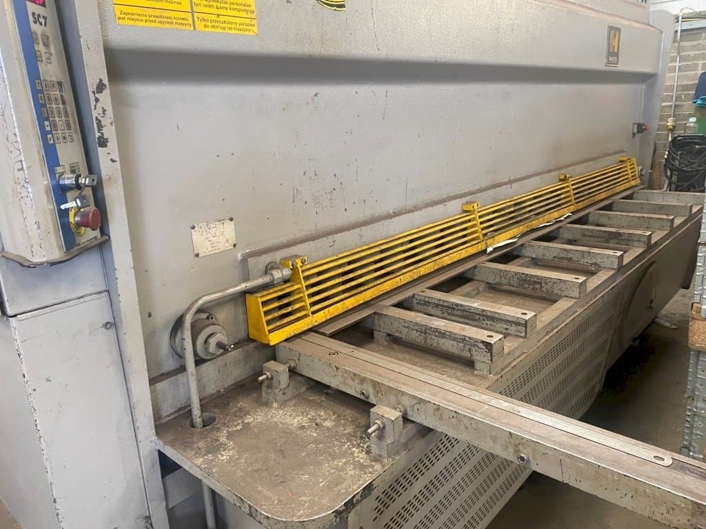 Front view of HACO HSLX 3013 machine
