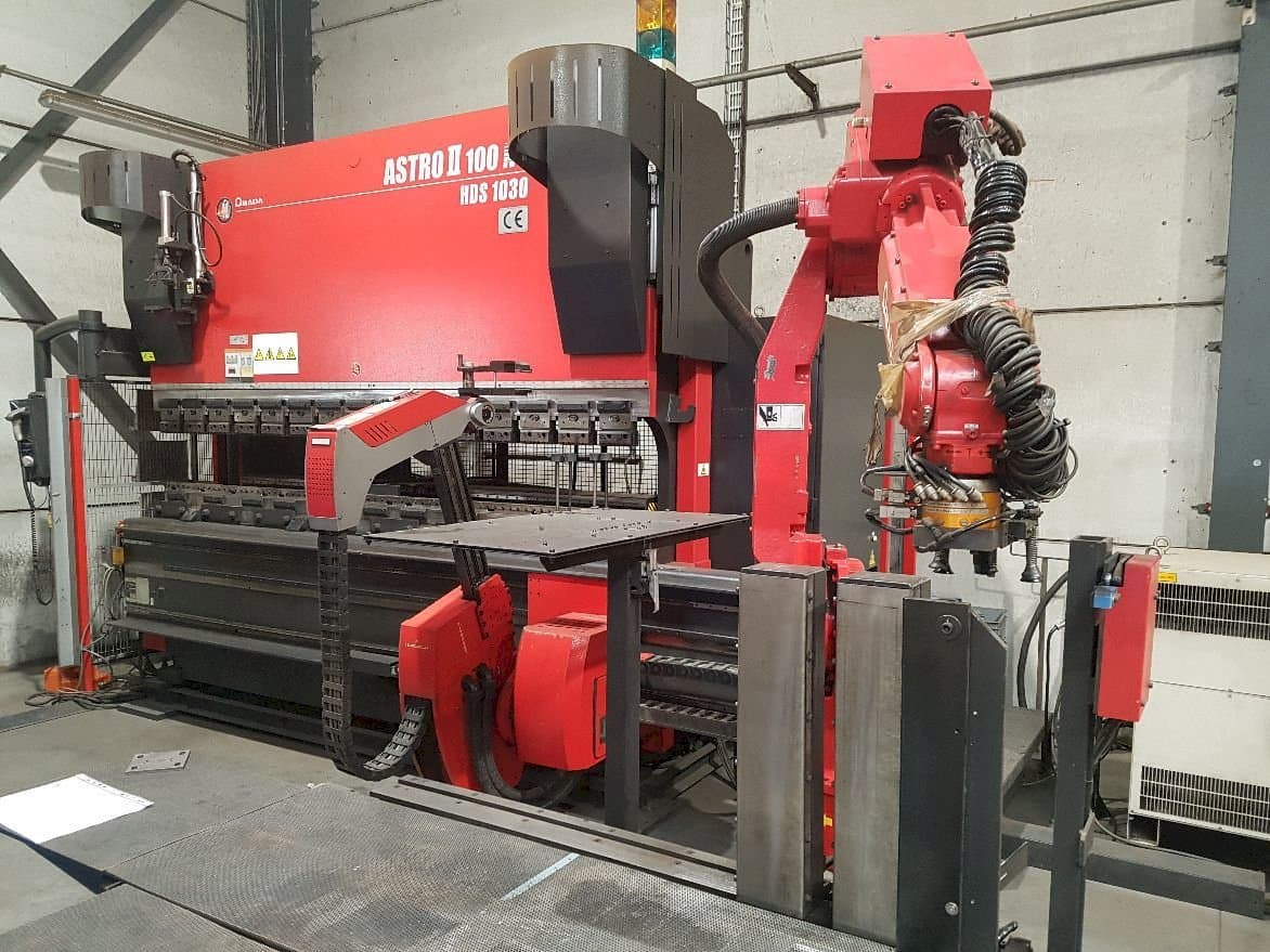 Front view of AMADA Astro II 100NT HDS 1030  machine