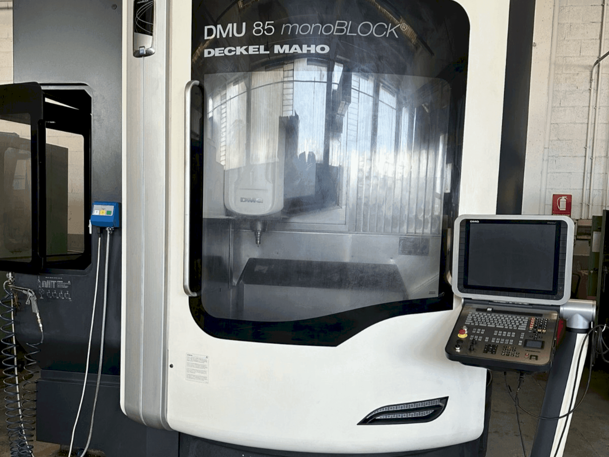 Front view of DMG DECKEL MAHO DMU 85 Monoblock machine