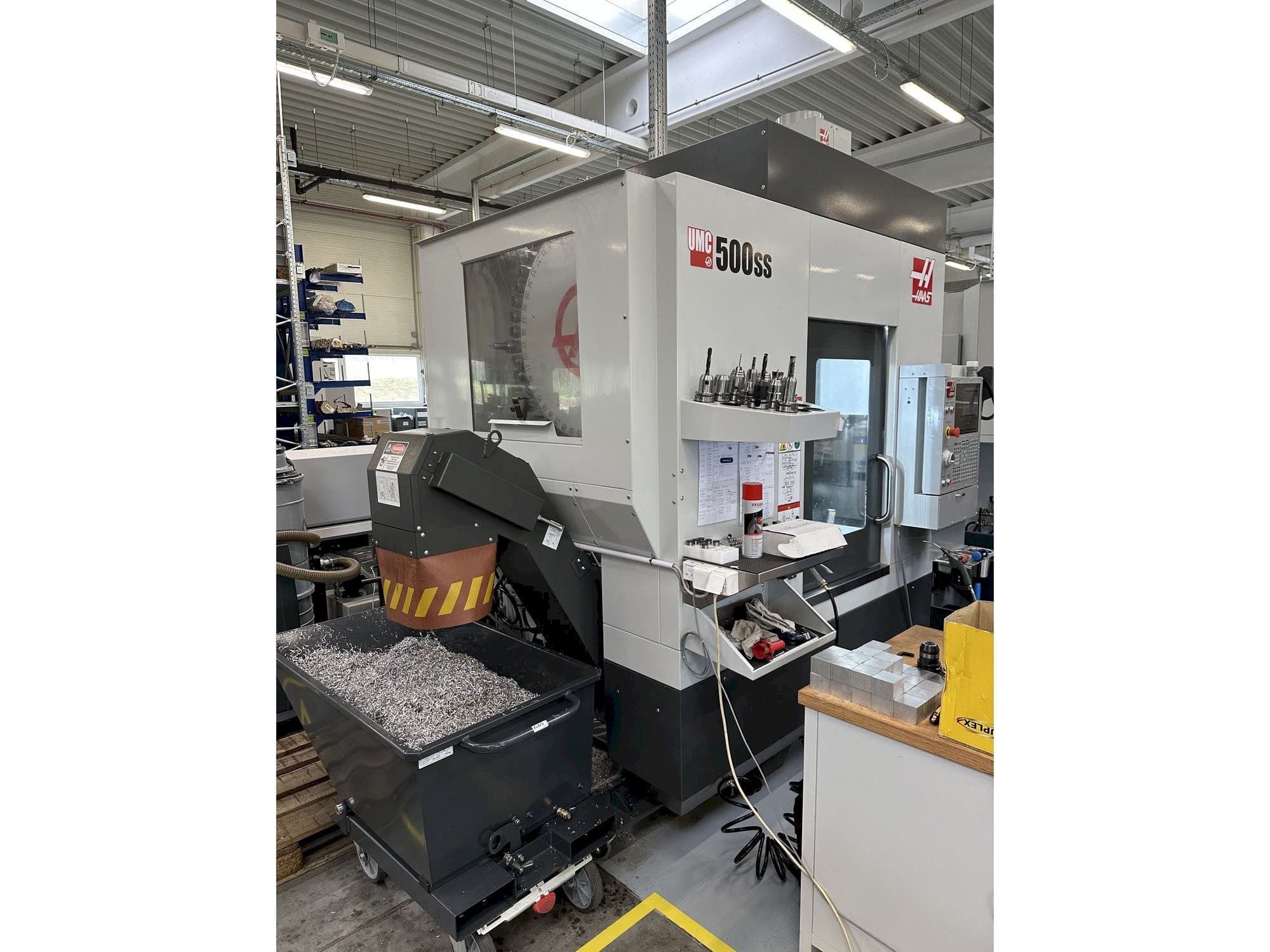 Front view of HAAS UMC-500SS machine