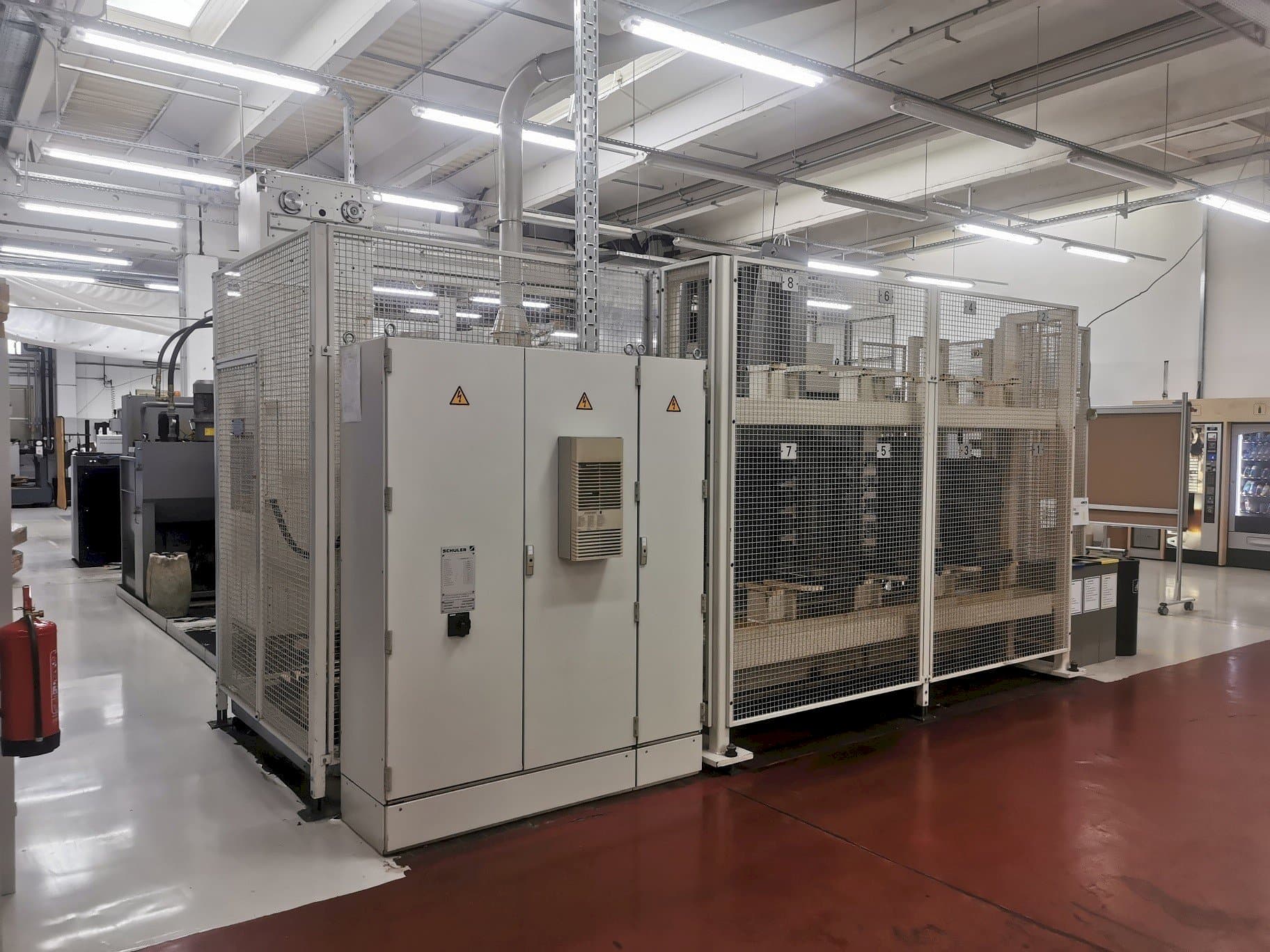 Front view of HELLER MC 16 machine