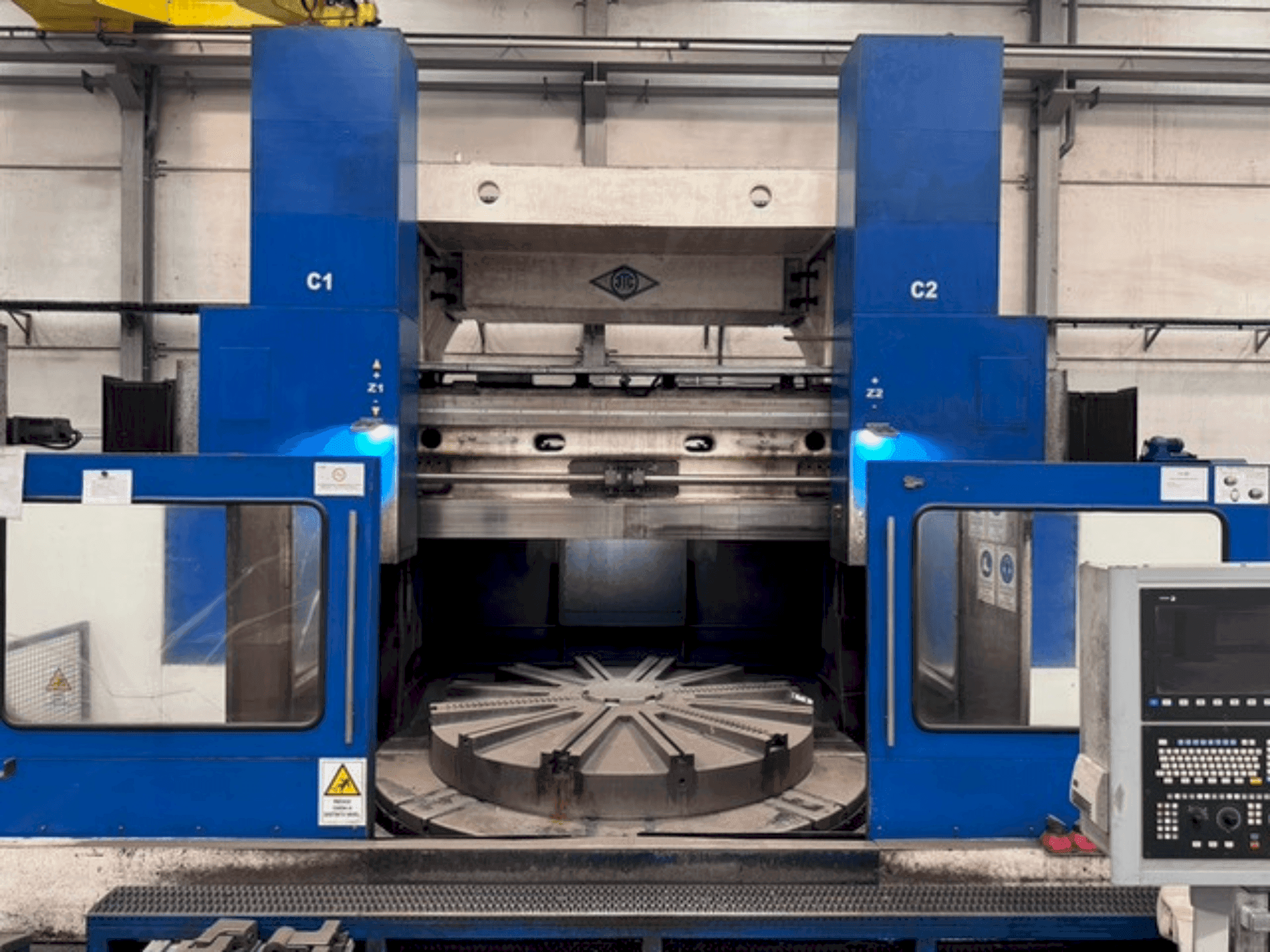 Front view of KOLOMNA 1532T machine