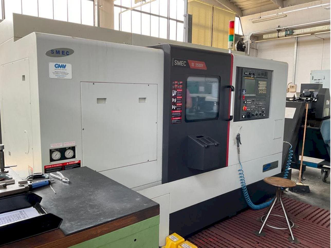 Front view of SMEC SL-2500Y machine