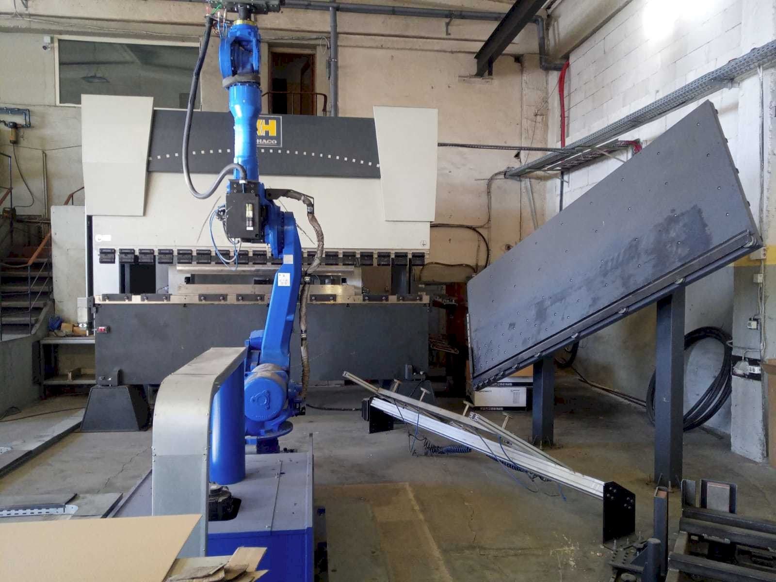 Front view of HACO ERM 36150 machine