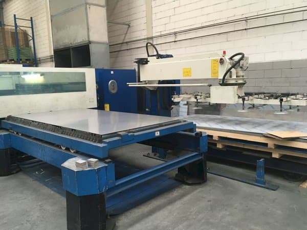 Front view of Trumpf Trumatic L3050 machine