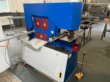 Front view of Metallkraft HPS 65 DS machine