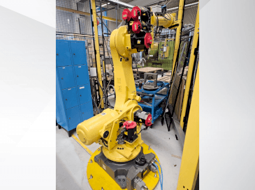 Front view of FANUC R2000iB/165F machine