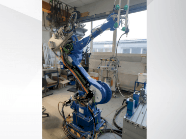 Front view of Yaskawa 6VX88 machine