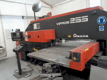 Front view of AMADA Vipros 255 machine