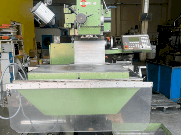 Front view of HERMLE UWF 802M  machine