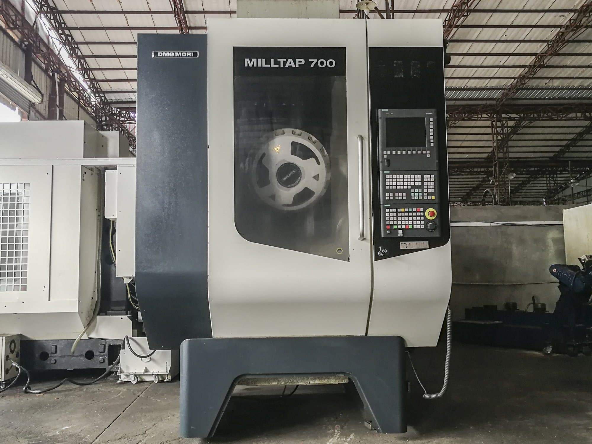 Front view of DMG MORI MillTap 700 Machine