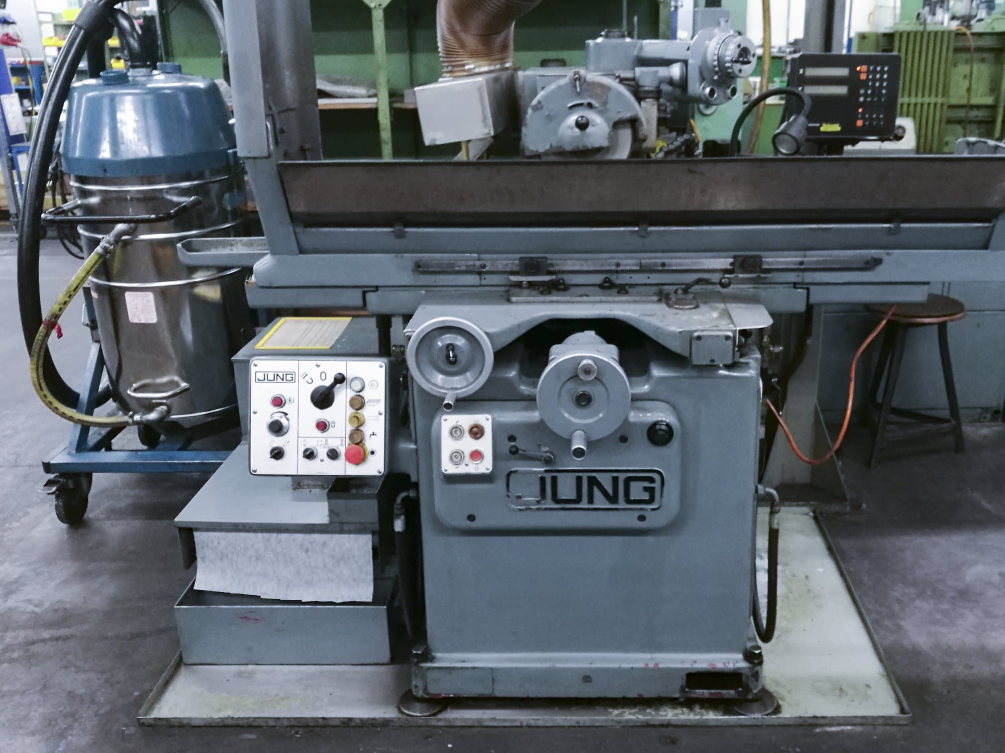 Front view 1 of JUNG HF 50 RD Machine